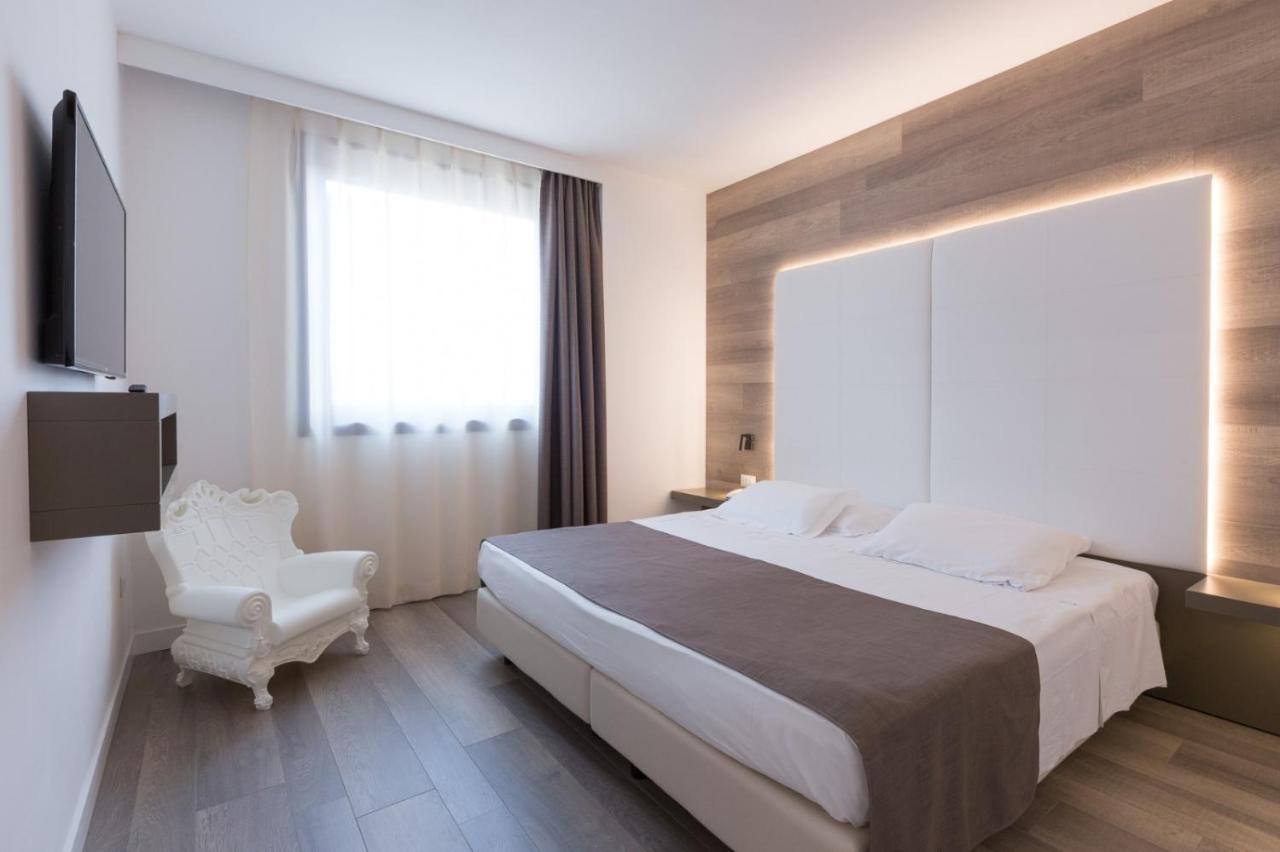 פוליניו City Hotel & Suites מראה חיצוני תמונה