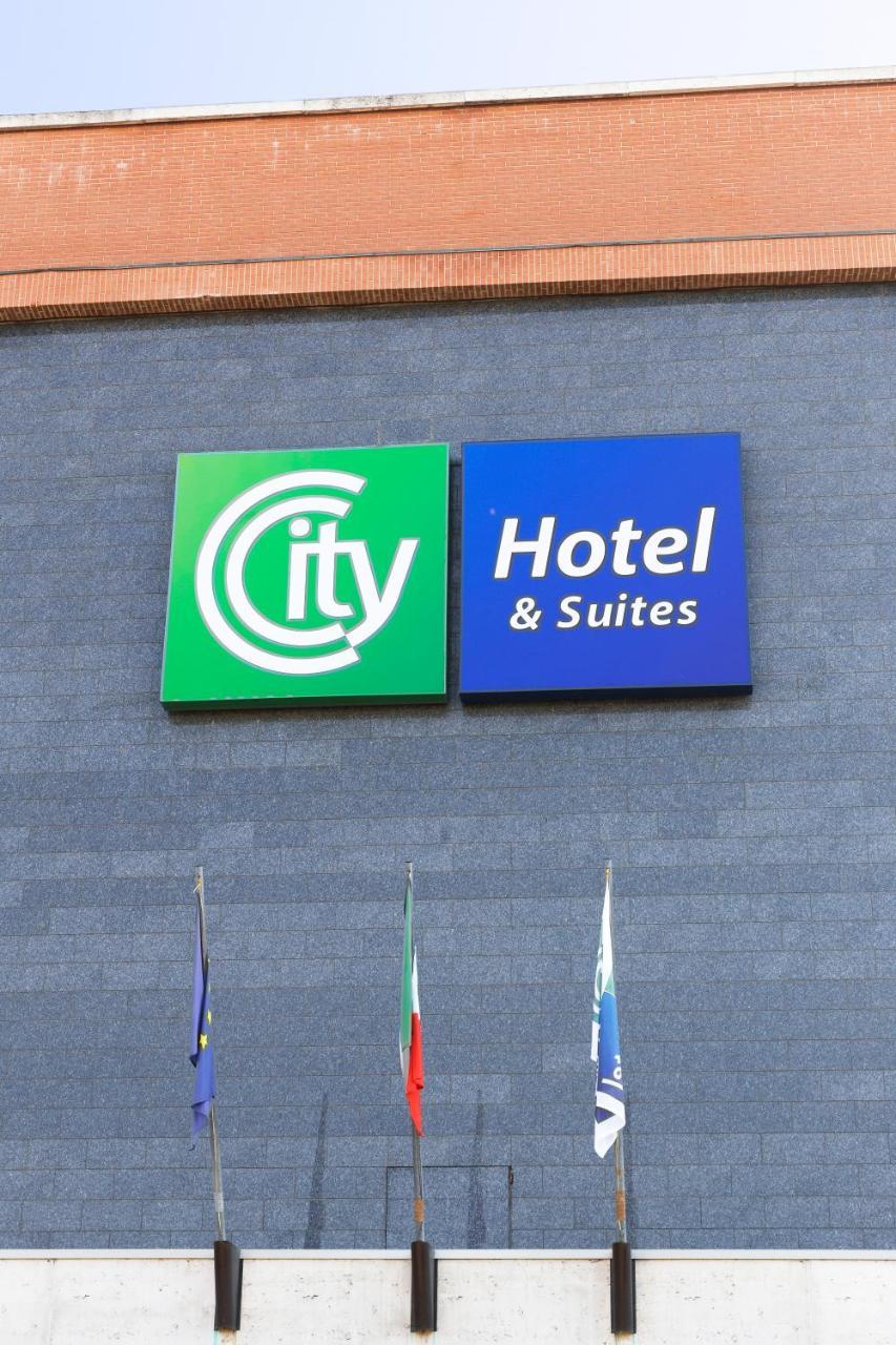 פוליניו City Hotel & Suites מראה חיצוני תמונה